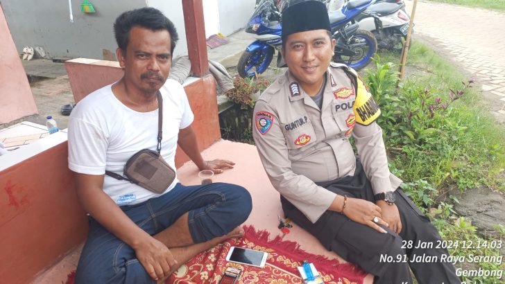 *Sambang dan DDS Bhabinkamtibmas Desa Gembong Bripka Guntur Pratama, SH anggota Bhabinkamtibmas Polsek Balaraja Polresta Tangerang Polda Banten Harapkan Kerja Sama dari para RT dan RW Untuk Jaga Kamtibmas*