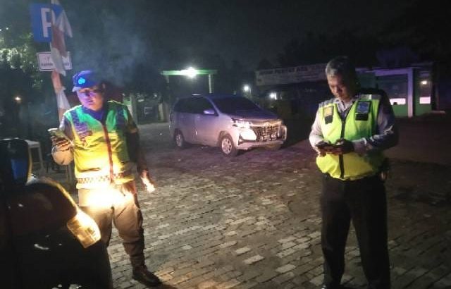 Bripka firdaus Patroli Barcode Di Perum Triraksa Tigaraksa Antisipasi Kejahatan