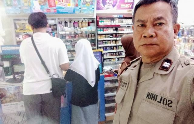 Aiptu Solihin Patroli Barcode Di Indomart Pemda Tigaraksa Antisipasi Kejahatan