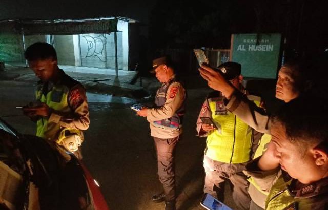 Aipda Yudi Patroli Barcode Di perempatan pinang Tigaraksa Antisipasi Kejahatan