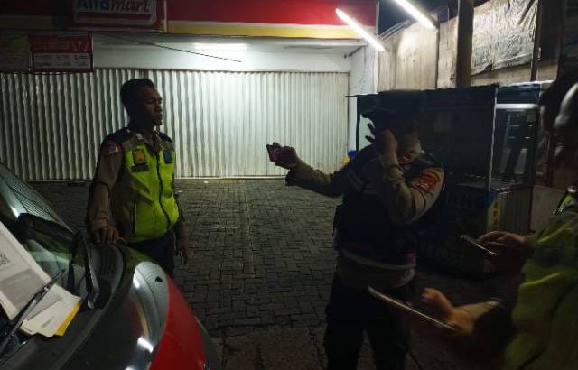 Aipda Yudi Patroli dialogis Di Alfamar Sodong Tigaraksa Antisipasi Kejahatan