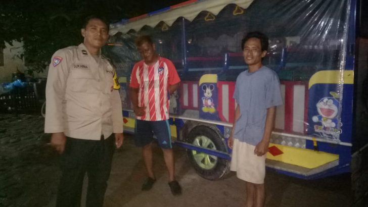 Tak hentinya menjaga Wilayah tetap aman, Polsek Kresek lakukan giat Patroli Mobile malam hari.