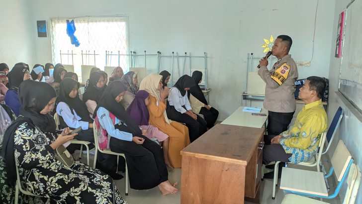 Saba Sekolah, Bhabinkamtibmas Polsek Pasar Kemis Polresta Tangerang Penyuluhan Kenakalan Remaja