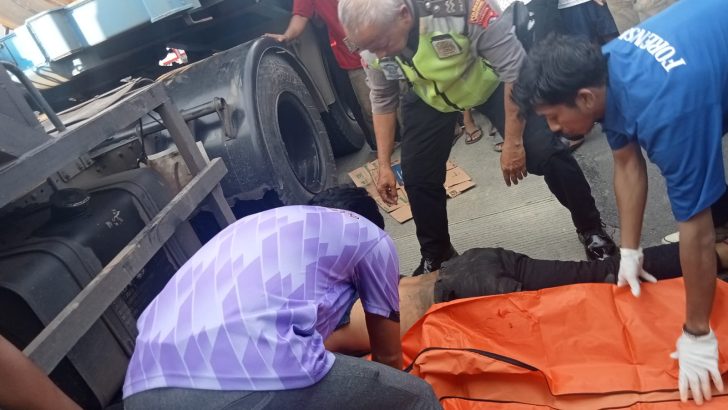 Unit Lantas Polsek Balaraja Lakukan TPTKP Kejadian Kecelakaan Lalu Lintas