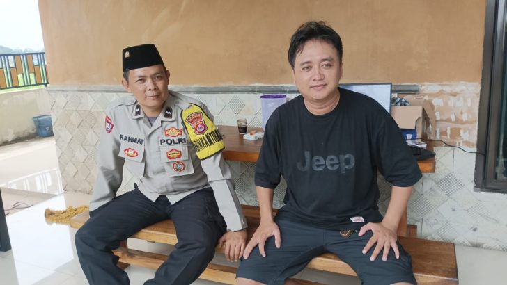 Tri Brata – Bhabinkamtibmas Sambang kepada Bpk Fikri Warga Desa Kubang Polsek Balaraja Polresta Tangerang