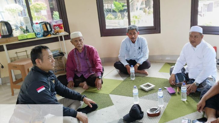 Ps. Kanit Intelkam Polsek Pasar Kemis sambang ke Bpk. H. Afipudin (Ketua DKM Masjid Al Istiqlaliyyah)