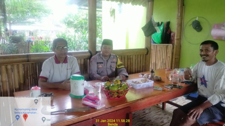 Bhabinkamtibmas Polsek Balaraja Polresta Tangerang giat Sambang ke Tokoh Agama, Tokoh Masyarakat dan Warga Kp. Tegal Pasir Desa Benda Darkum Polsek Balaraja.