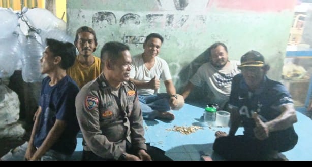 Tak hentinya menjaga Wilayah tetap aman, Polsek Kresek lakukan giat Patroli Mobile malam hari.