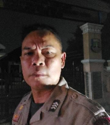 Ciptakan Suasana dini hari yang aman, Bhabinkamtibmas laksanakan Patroli Barcode