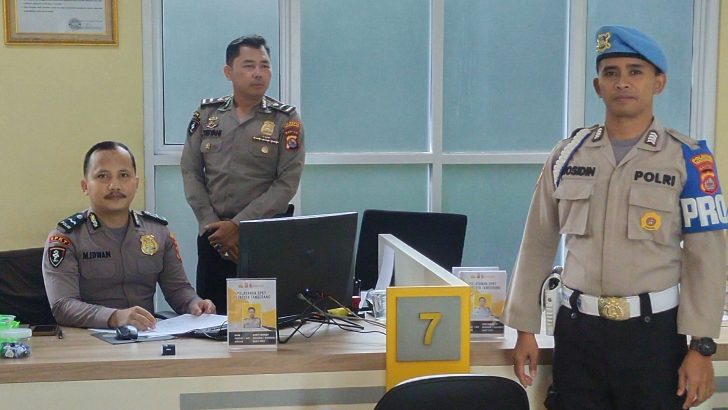 PENGECEKAN PETUGAS SPKT POLRESTA TANGERANG OLEH PIKET SIPROPAM POLRESTA TANGERANG