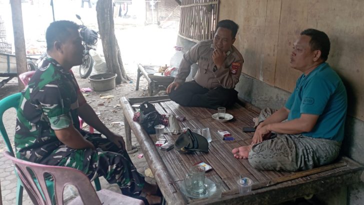 Upaya menjalin Sinergitas TNI-Polri dengan masyarakat, Polsek Kresek lakukan kegiatan Sambang dan Penggalangan.