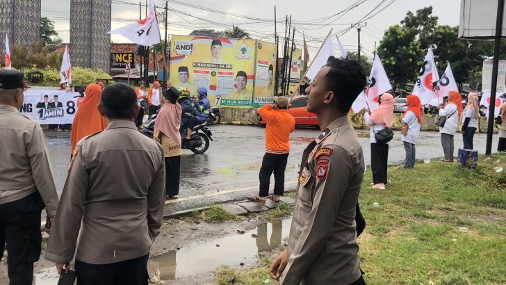 Personil Sitik Polresta Tangerang Melakukan Pengamanan Pam Kampanye Partai PKS
