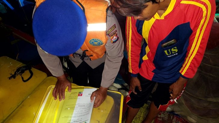 Tingkatkan Giat Patroli Di Wilayah Perairan Lontar Banten Oleh Personel Sat Polairud Polresta Tangerang