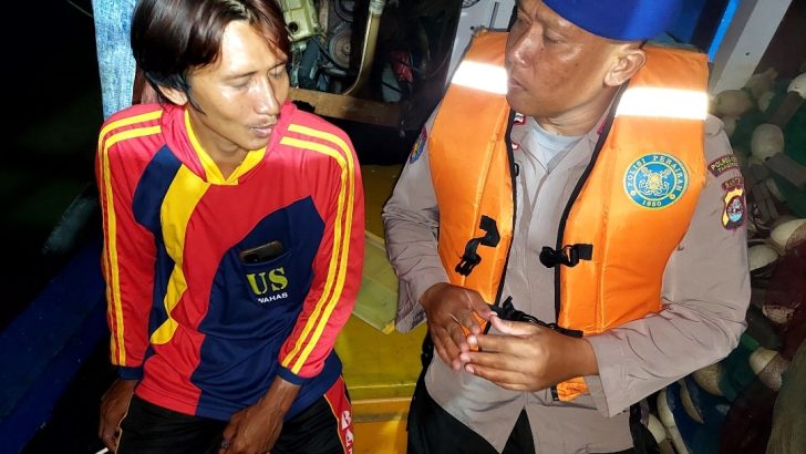 Patroli Di Wilayah Perairan Lontar Banten Oleh Personel Sat Polairud Polresta Tangerang