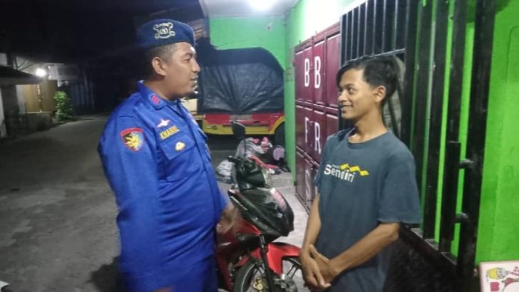 Antisipasi Gangguan Kamtibmas Satpolairud Laksanakan Patroli Pesisir Malam Hari