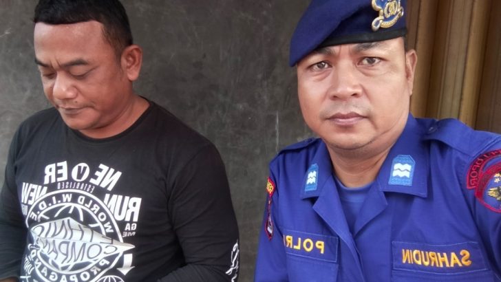 Patroli Barcode di Pesisir Pulo Cangkir Satpolairud Sampaikan Himbauan Kamtibmas