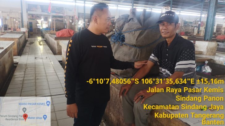 Kanit Reskrim Polsek Pasar IPDA DASUKI SE MM Patroli dialogis siang Hari Himbau masyarakat jelang pemilu damai 2024