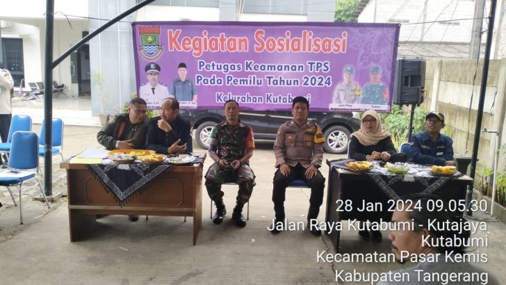 Bhabinkamtibmas Sosialisasikan Petugas Keamanan TPS Pada pemilu tahun 2024