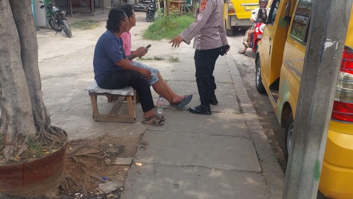 Dekatkan Diri Dengan Masyarakat, SatBinmas Sambang Masyarakat