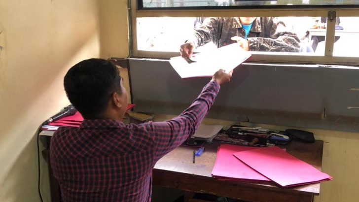 Bentuk Pelayanan SKCK kepada masyarakat Kecamatan Pasar Kemis .