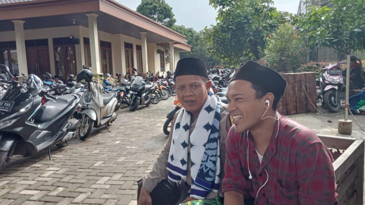 Jelang Pemilu 2024, Bhabinkamtibmas Sambangi Warga Ingatkan jaga kamtibmas kondusif