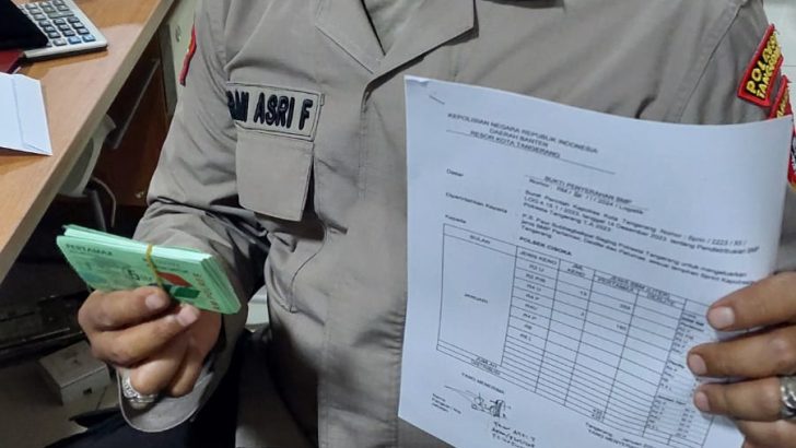 Pendistribusian BBM Polresta Tangerang kepada Anggota Polresta Tangerang