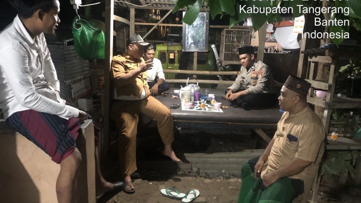 Bhabinkamtibmas Polsek Balaraja Polresta Tangerang giat Sambang ke Tokoh Agama, Tokoh Masyarakat dan Warga Desa Parahu Darkum Polsek Balaraja.
