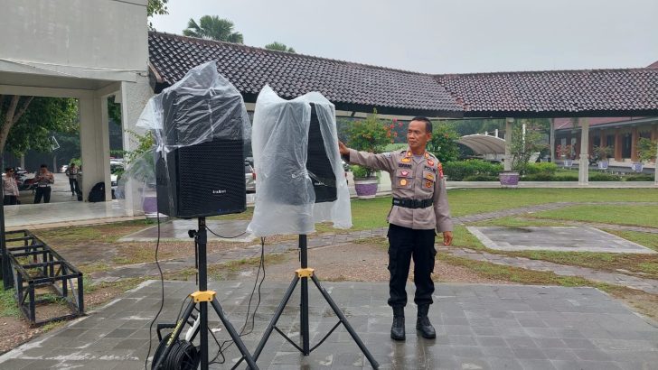 Personil Sitik Polresta Tangerang Melakukan Penyiapan Apel Gelar Personil Pengmanan TPS