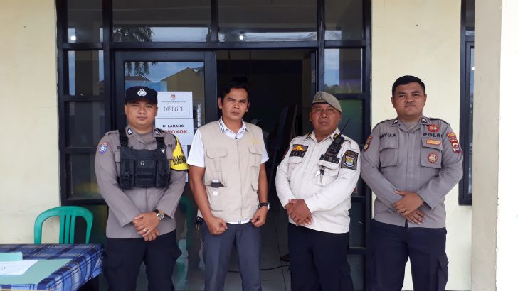PERSONIL POLSEK RAJEG BERSAMA POL PP PAM PLENO SURAT SUARA DI PPK RAJEG