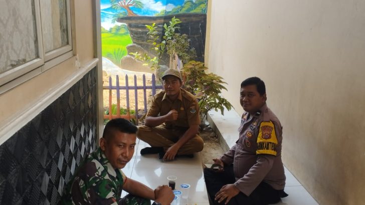 sambang warga masyarakat desa tanjakan mekar