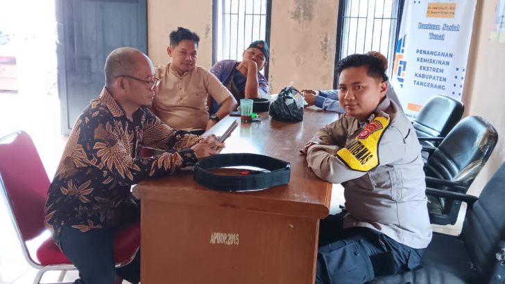Sambangi aparatur desa oleh brigadir romi