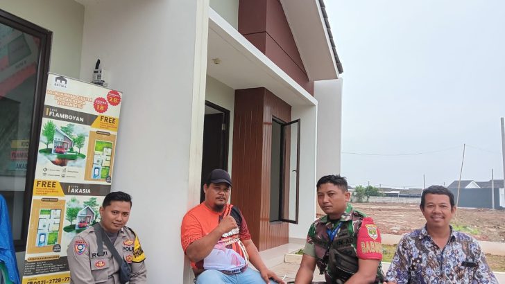 warga disambangi brigadir romi