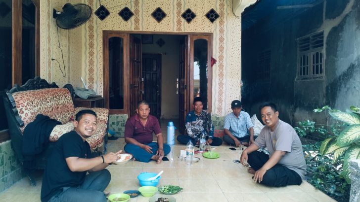 Mempererat Sinergitas dengan para Sesepuh, Polsek Kresek kunjungi Tokoh Masyarakat di Desa