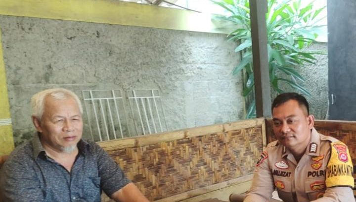 Bhabinkamtibmas Kel. Sindang Sari Lakukan Sambang DDS Sebagai Bentuk Upaya Menjaga Kamtibmas.