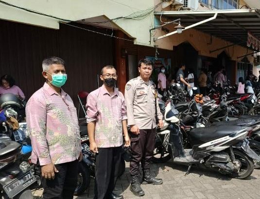 Program Cooling System, Anggota Polsek Pasar Kemis Sampaikan Pesan Kamtibmas Dan Ajak Sukseskan Pemilu Damai 2024.