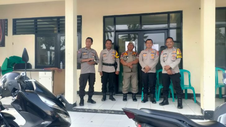 Kanit Samapta dan piket fungsi, pengamanan Sekretariat PPK Rajeg.