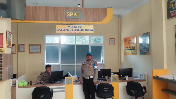 PENGECEKAN PETUGAS SPKT POLRESTA TANGERANG OLEH PIKET SIPROPAM POLRESTA TANGERANG