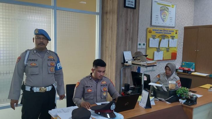 PENGECEKAN KEHADIRAN PERSONIL BAGREN POLRESTA TANGERANG OLEH PIKET SIPROPAM POLRESTA TANGERANG