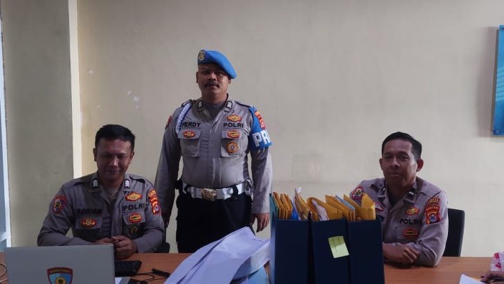 PENGECEKAN KEHADIRAN PERSONIL SIWAS POLRESTA TANGERANG OLEH PIKET SIPROPAM POLRESTA TANGERANG