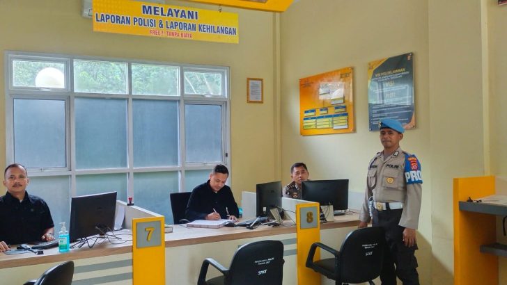 PENGECEKAN PETUGAS SPKT POLRESTA TANGERANG OLEH PIKET SIPROPAM POLRESTA TANGERANG
