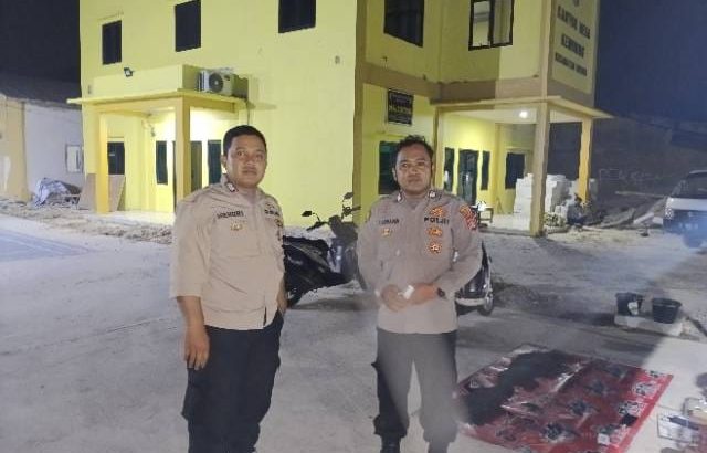 Pastikan wilayah aman dan upaya pencegahan Guantibmas di Wilayah, Polsek Kresek lakukan giat Patroli Mobile malam hari.