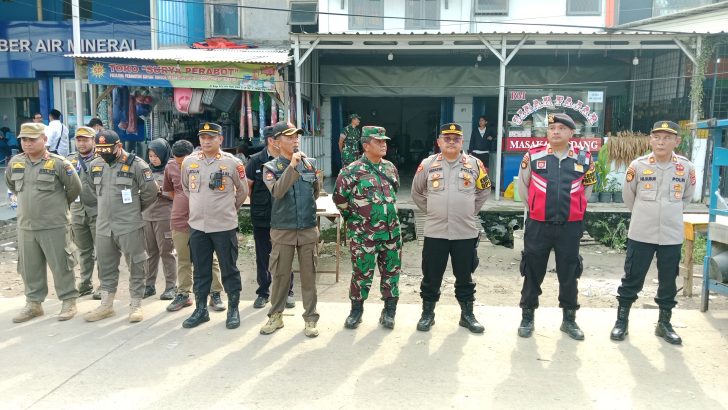 Apel Pengamanan Kegiatan pengosongan, Penutupan dan penutupan di pasar kutabumi Kel. Kutabumi