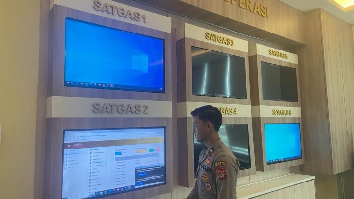 Anggota Bagops Polresta Tangerang Cek Posko Operasi Ketupat Maung 2024,Serta Memastikan Personel Gunakan Aplikasi SOT Presisi