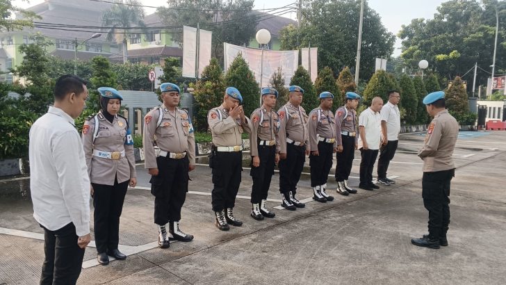 KASI PROPAM MEMIMPIN APEL PAGI FUNGSI SIPROPAM POLRESTA TANGERANG POLDA BANTEN