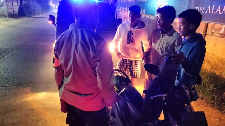 Polsek rajeg polresta tangerang antisipasi gangguan keamanan dengan melakukan patroli mobile