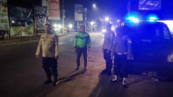 Antisipasi gangguan kamtibmas, polsek rajeg polresta tangerang melaksanakan kegiatan patroli mobile