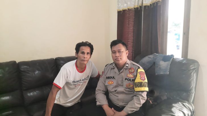 Bhabinkamtibmas polsek rajeg melaksanakan kegiatan sambang kepada masyarakat
