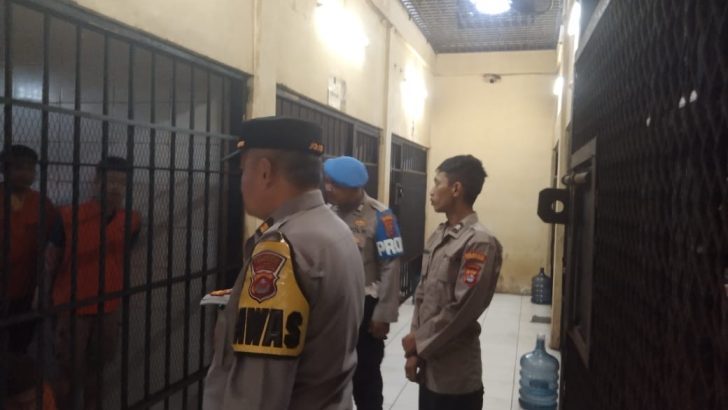 PENGECEKAN RUANG TAHANAN POLRESTA TANGERANG SECARA RUTIN OLEH PIKET SIPROPAM POLRESTA TANGERANG
