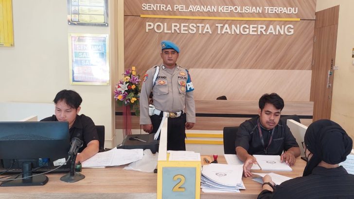PENGECEKAN PETUGAS SKCK POLRESTA TANGERANG OLEH PIKET SIPROPAM POLRESTA TANGERANG