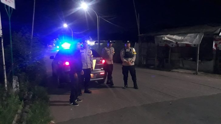 Piket Fungsi Polsek Rajeg dibawah dipimpin pawas melaksanan Patroli Mobile guna menciptakan rasa aman dan mencegah terjadinya tindak kejahatan